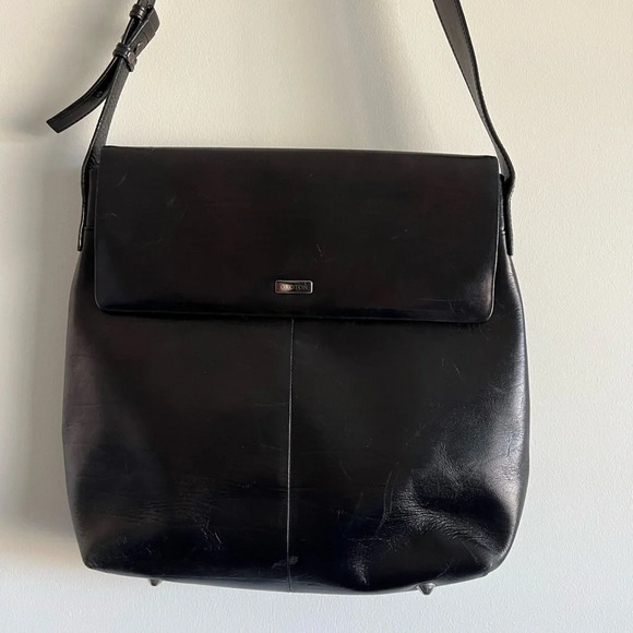 Vintage Oroton black leather crossbody bag - Picture 1 of 16